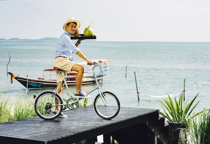 בית מלון כפרי The Beach Samui