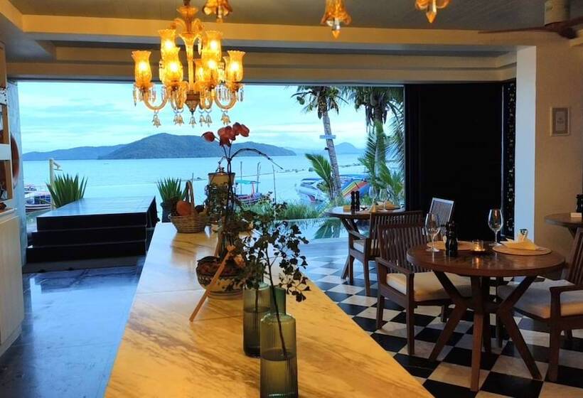 בית מלון כפרי The Beach Samui