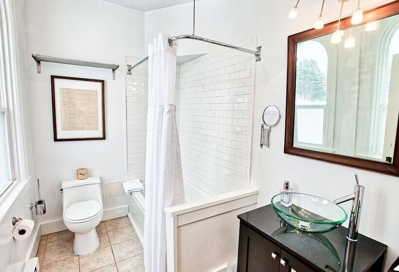 فندق The Haus On Mirror Lake