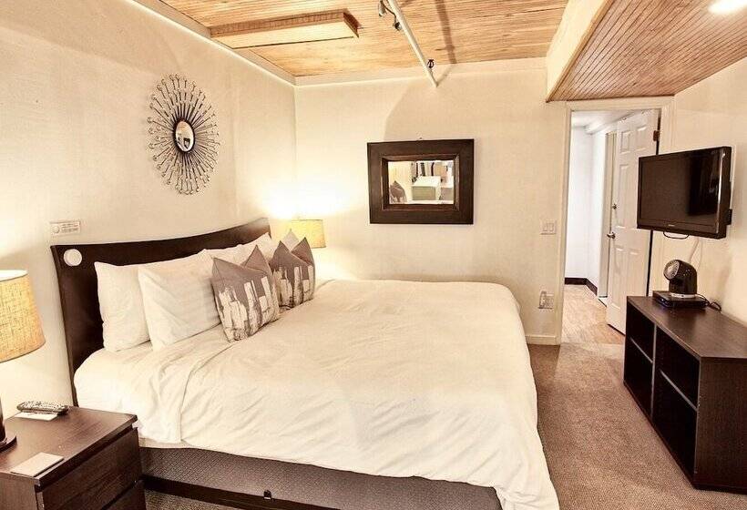 فندق The Haus On Mirror Lake