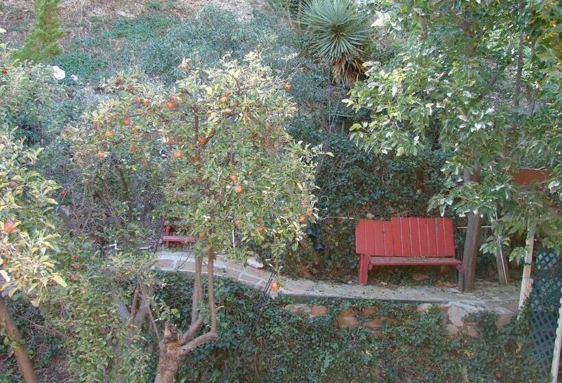 فندق The Inn At Castle Rock