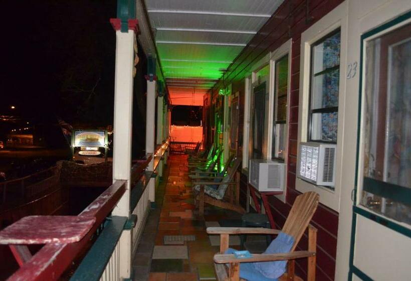 فندق The Inn At Castle Rock