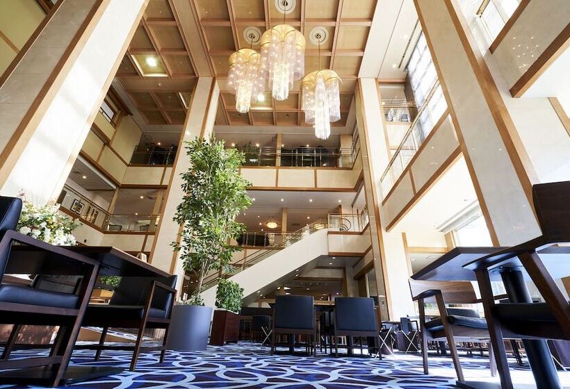 Отель Tsukasa Royal