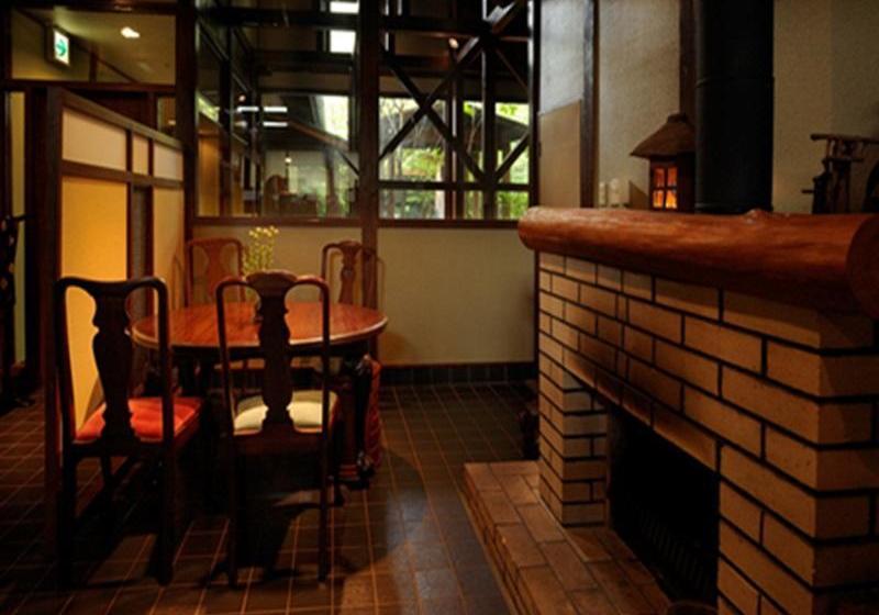 فندق Tsumikusa No Yado Komatsu Ryokan