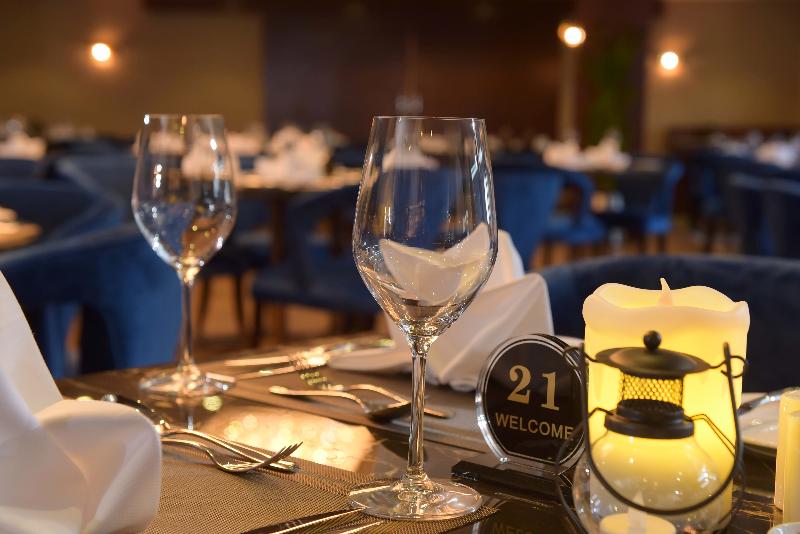 호텔 Warwick Al Khobar