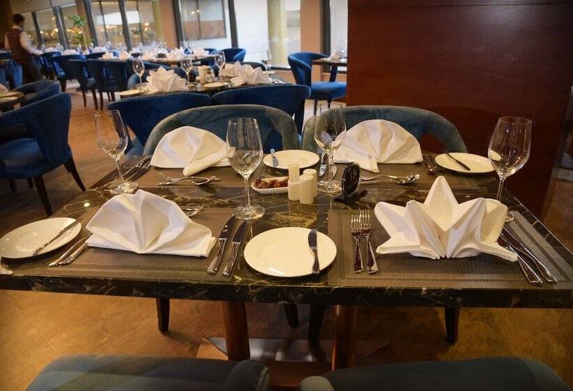 호텔 Warwick Al Khobar