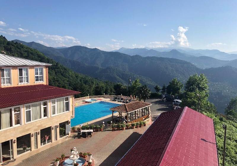 Hotel Zarha Mountain Resort