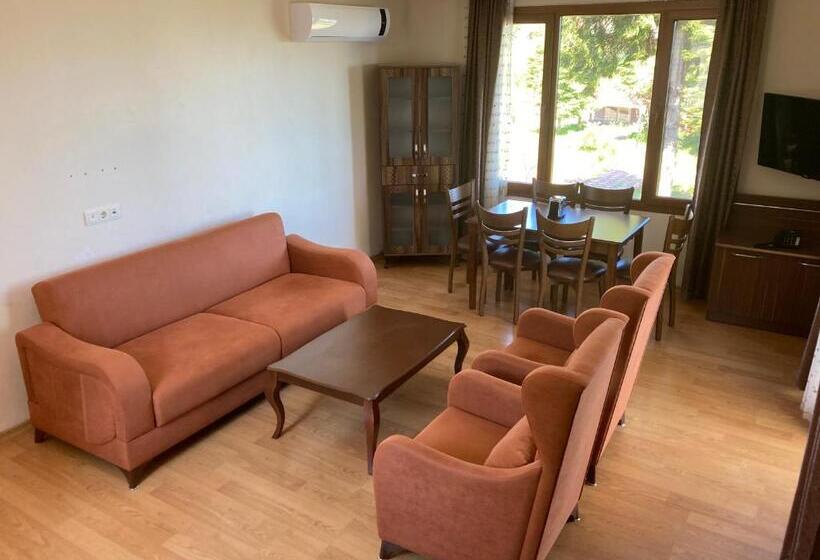 Hotel Zarha Mountain Resort