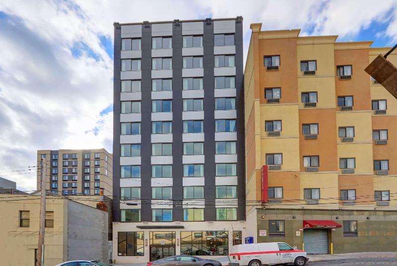 Microtel Inn By Wyndham Long Island City