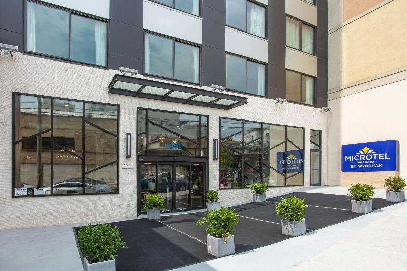 Microtel Inn By Wyndham Long Island City