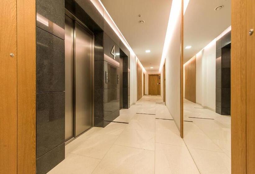 P&o Serviced Apartments Solec