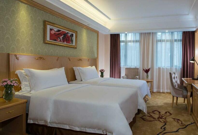 Vienna Hotel Shenzhen East Railway Station