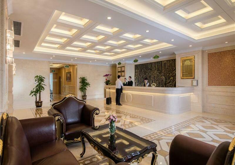 Vienna Hotel Shenzhen East Railway Station