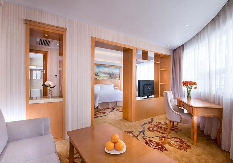 Vienna Hotel Shenzhen Lo Wu Control Point