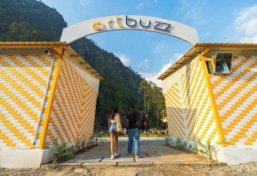 הוסטל The Social Stays Kasol Formerly Artbuzz