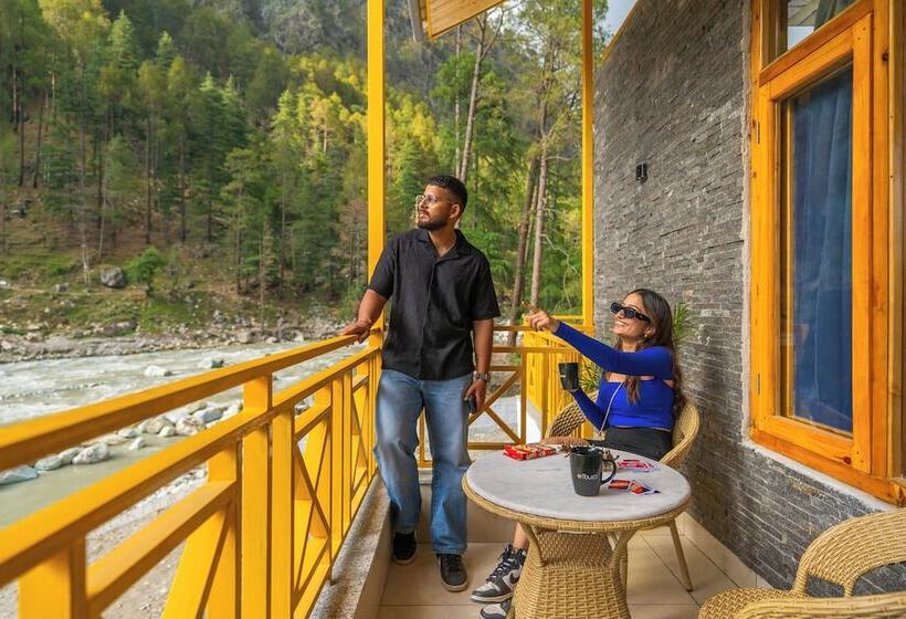 Общежитие The Social Stays Kasol Formerly Artbuzz