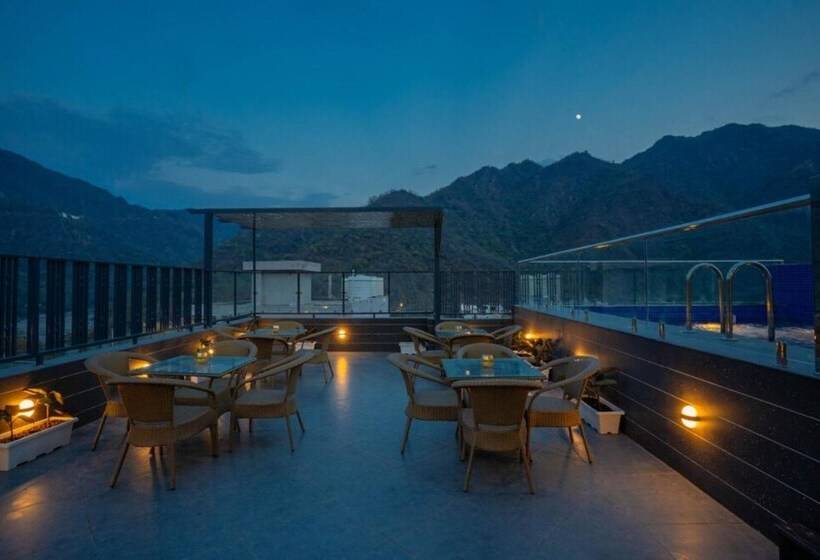 Отель Perfectstayz Laxmi Heritage