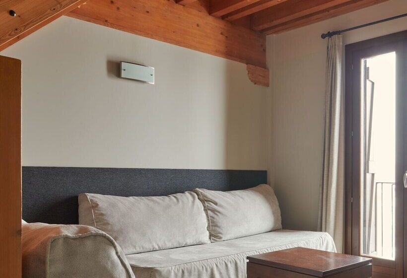 Apartahotel Tres Quiñones