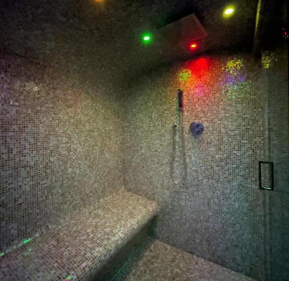 Отель 4 Star Suite Spa   Self Check In