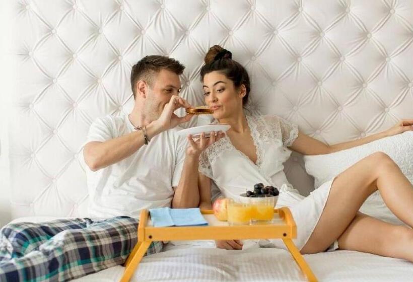 Отель 4 Star Suite Spa   Self Check In