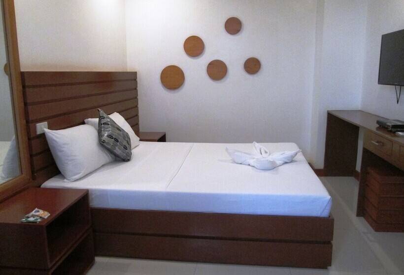 בית מלון כפרי Abozza Resort