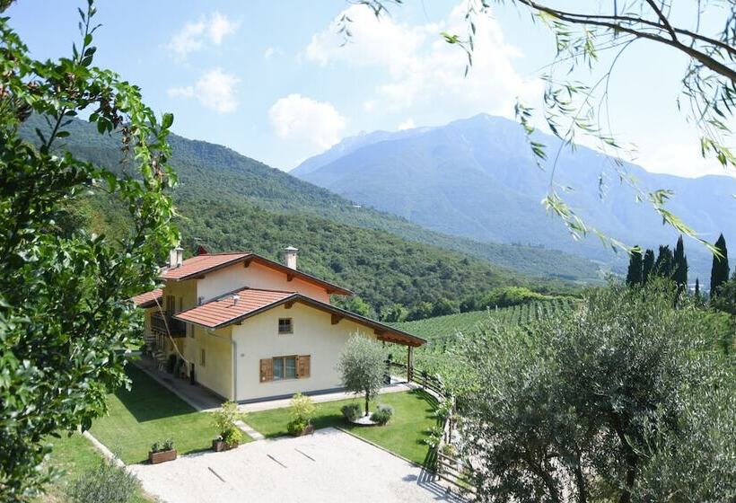 هتل Agritur Casteller