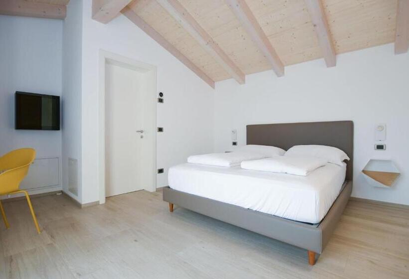 هتل Agritur Casteller