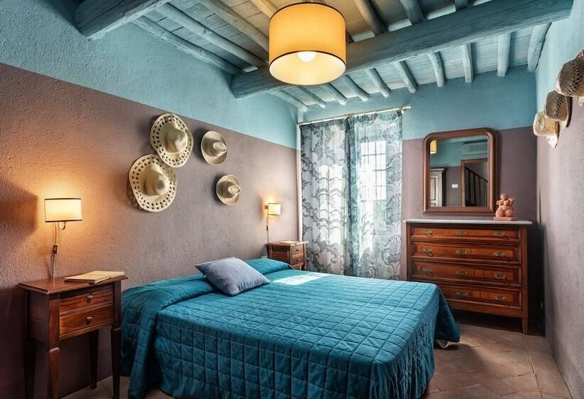 هتل Agriturismo La Papessa