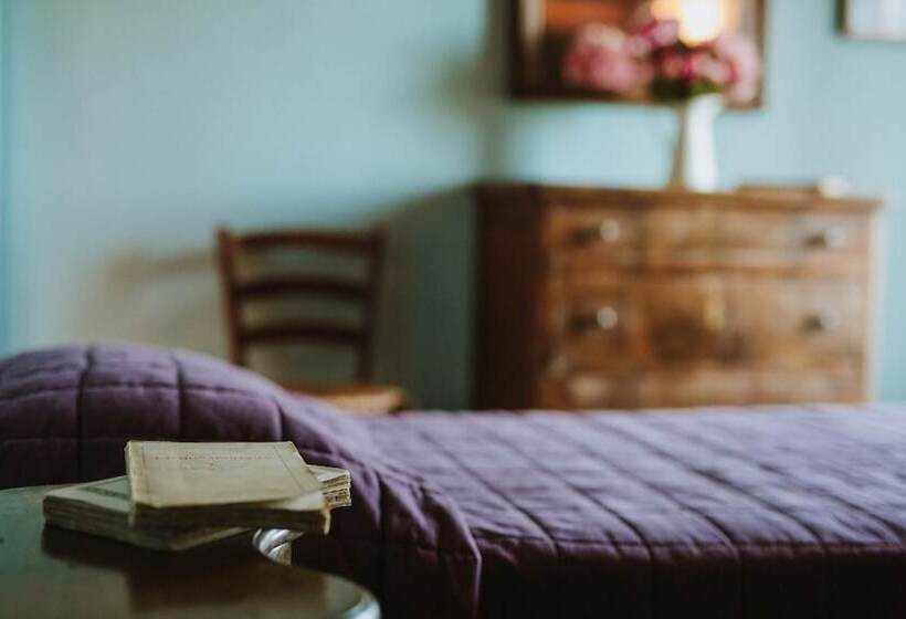 هتل Agriturismo La Papessa