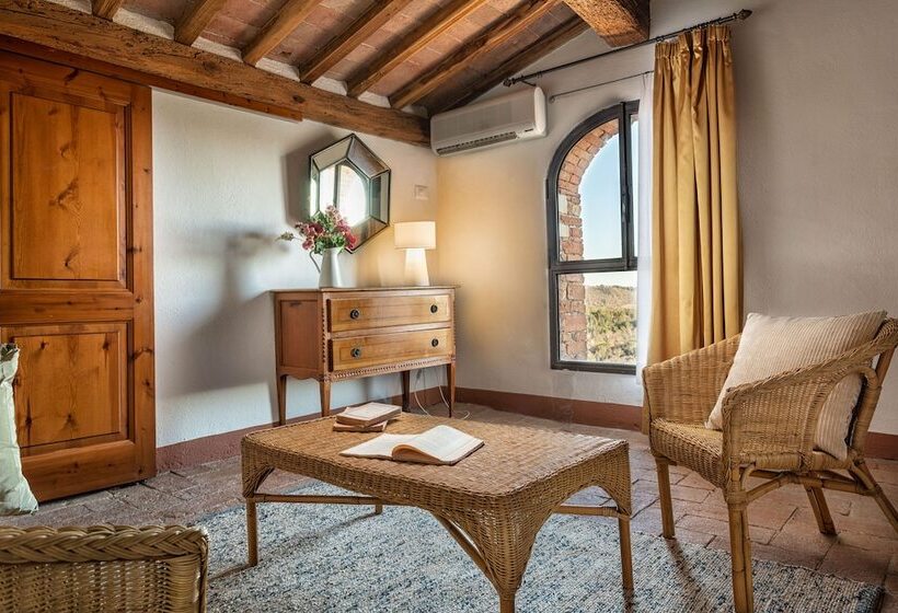 هتل Agriturismo La Papessa