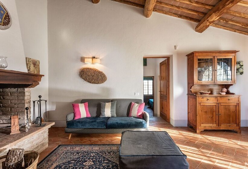 هتل Agriturismo La Papessa