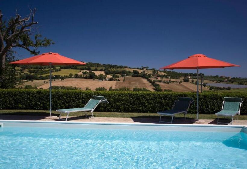 Отель Azienda Agrituristica Le Bucoliche