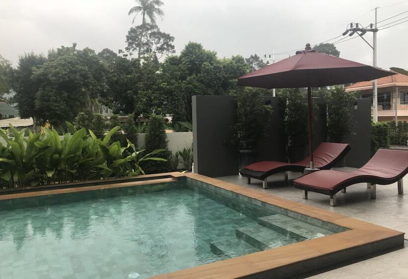 فندق Amarina Green