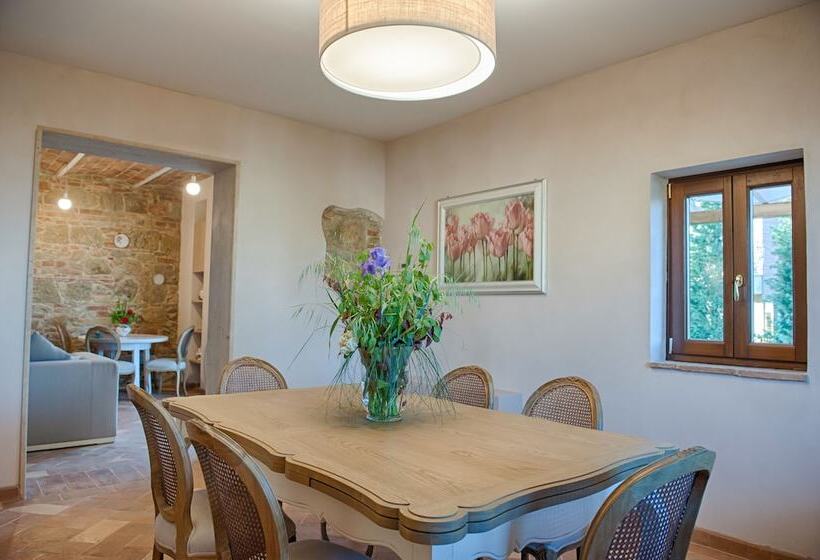 فندق Antica Quercia Villa & Spa