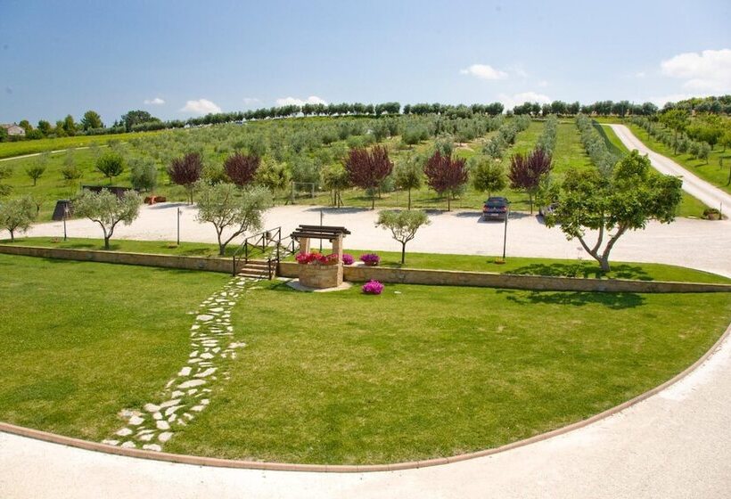 Отель Azienda Agrituristica Le Bucoliche