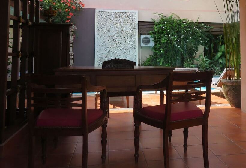 Отель Balira Airport