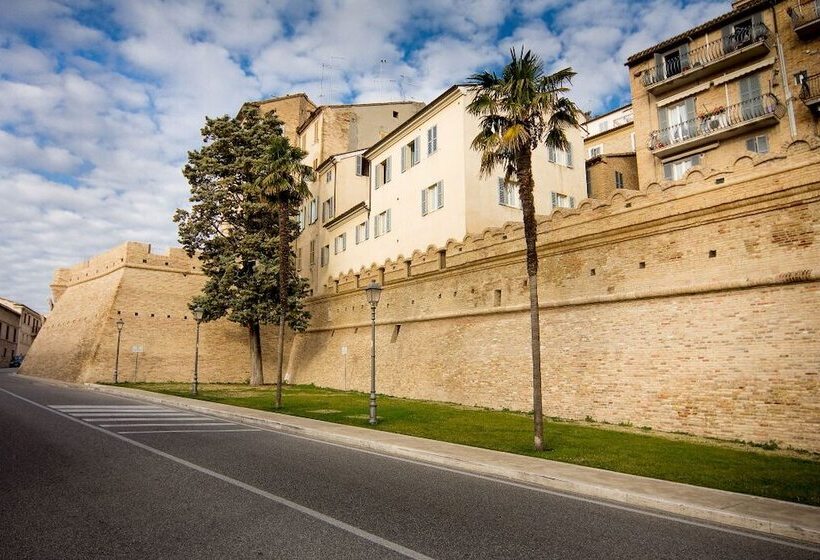 هتل B&b A Portata Di Mare