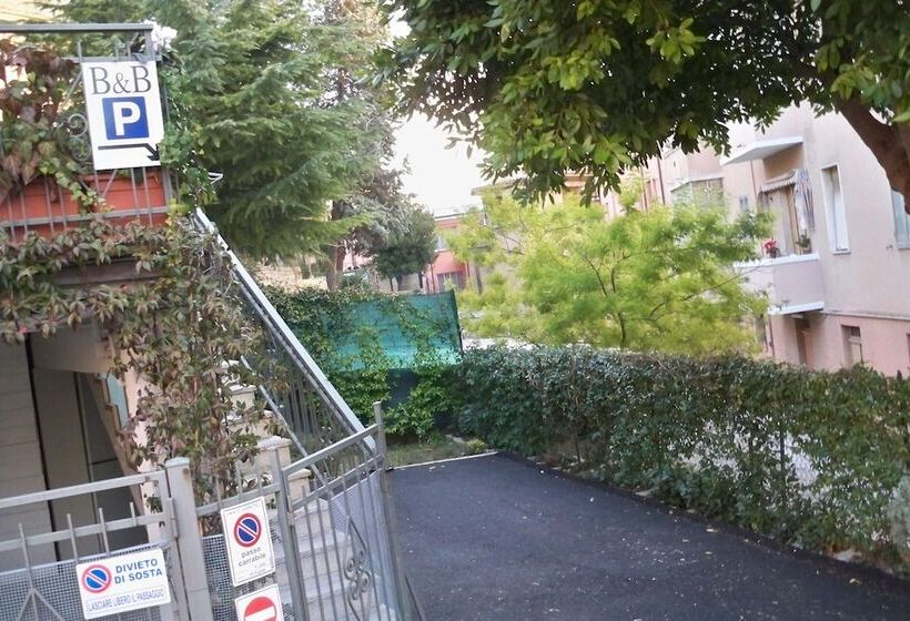 هتل B&b A Portata Di Mare