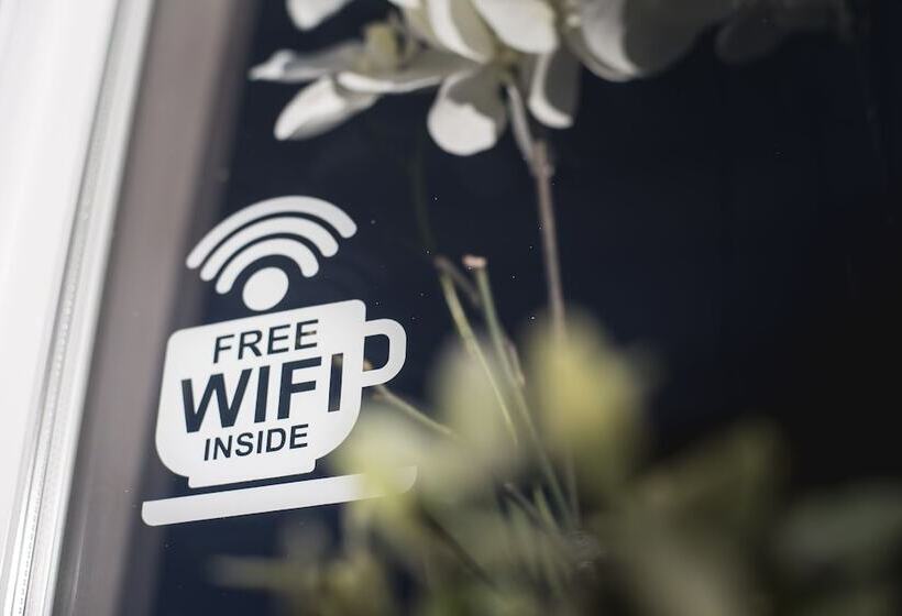 هتل B&b A Portata Di Mare