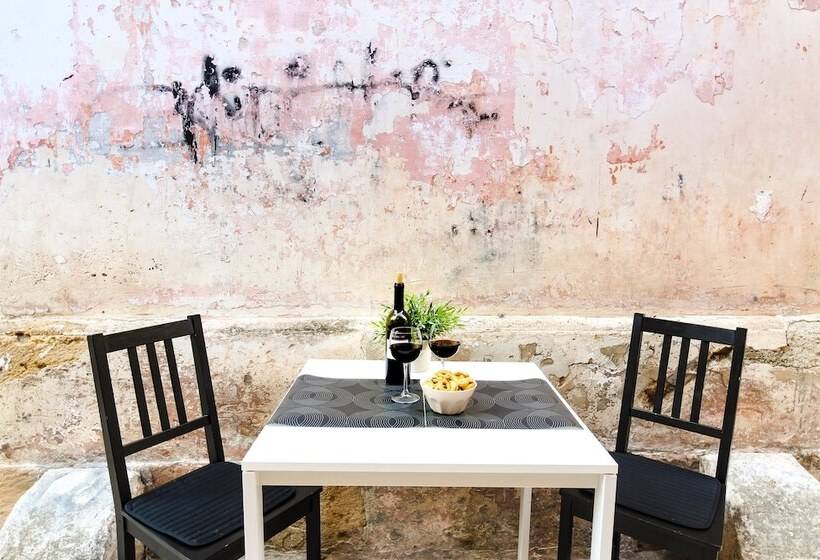 ホテル B&b Affittacamere Del Teatro