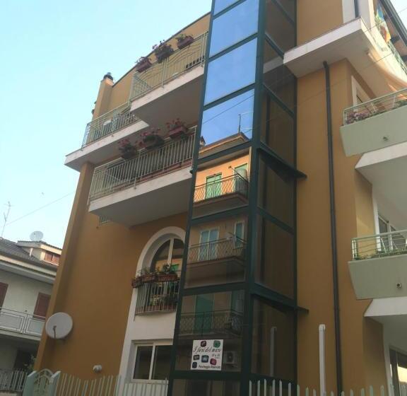 فندق B&b I Fiori Del Mare