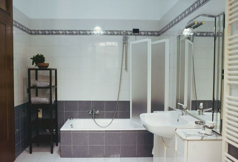 ホテル B&b Il Faggio Rosso