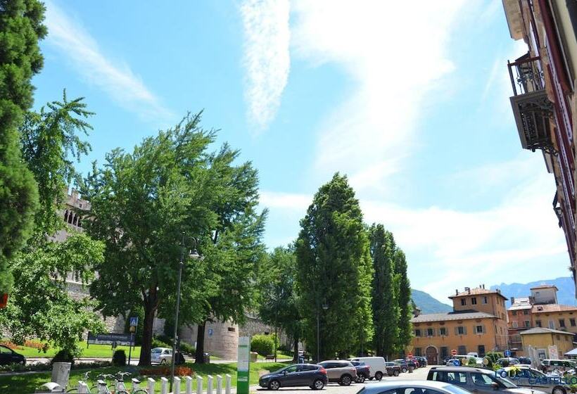 هتل B&b La Loggia Del Castello