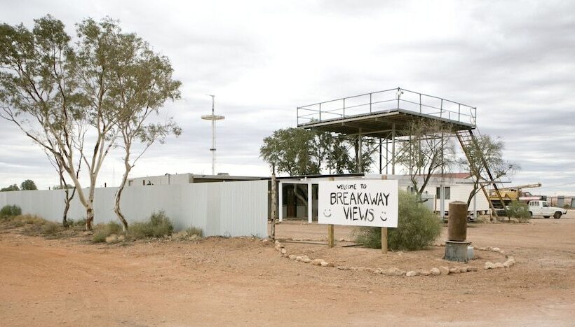 هتل Breakaway Views 374 Alp St