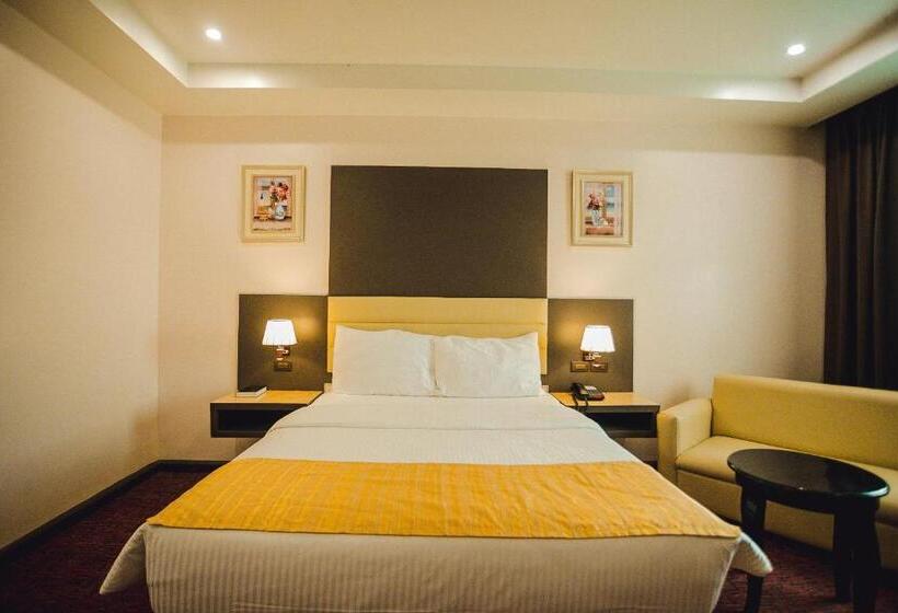 هتل Butuan Grand Palace