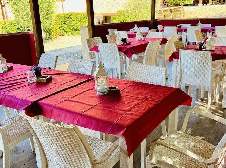 בית מלון כפרי Casale Serena