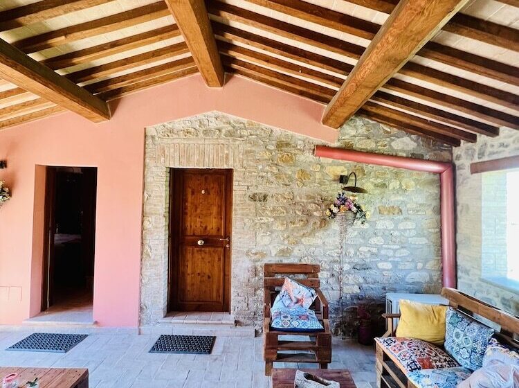 בית מלון כפרי Casale Serena