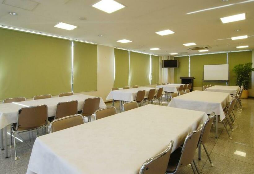 Center Hotel Narita1