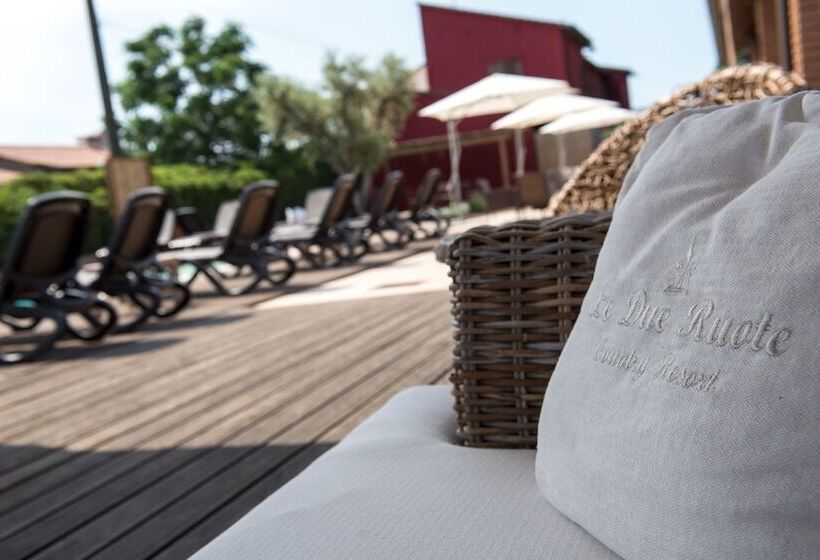 هتل Country Resort Le Due Ruote