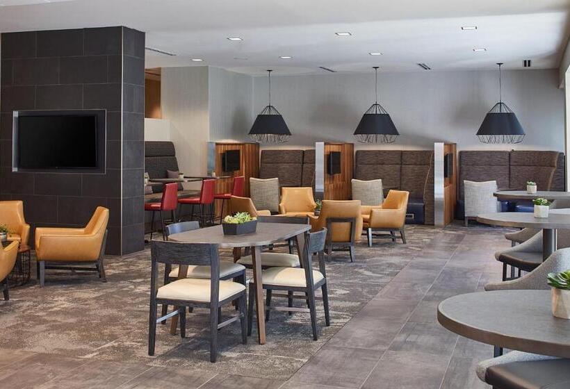 فندق Courtyard By Marriott Minneapolis West